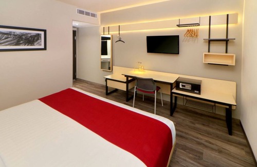 North Hotel Zone Hotel | Modern Puerto Vallarta Stay | 1 Unit | Near Zona Hotelera North