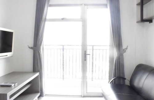 Cibaduyut Apartment | Modern & Spacious 1BR at Mekarwangi Square Apartment By Travelio
