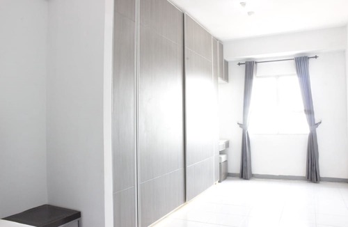 Cibaduyut Hotel | Modern & Spacious 1Br at Mekarwangi Square Apartment