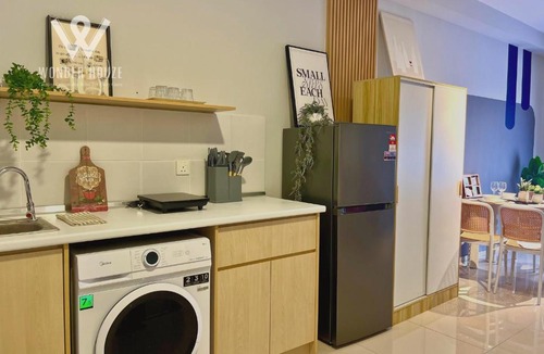 Taman Equine Apartment | Modern Stay at Seri Kembangan - 20 mins to Pavilion Bukit Jalil