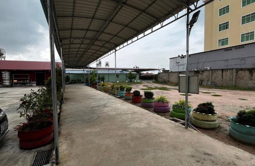 Bavet House | Mohachey Guesthouse