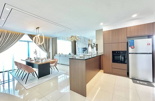 Johor Bahru Condo | Molek Regency by Stayrene