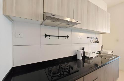 Johor Bahru Apartment | Molek Regency Residence by Antlerzone