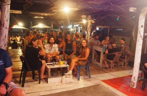 Pulau Perhentian Kecil Hostel | Monkey Hut Perhentian, Long Beach