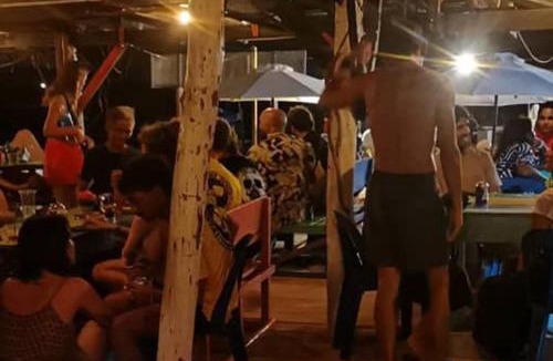 Pulau Perhentian Kecil Hostel | Monkey Hut Perhentian, Long Beach