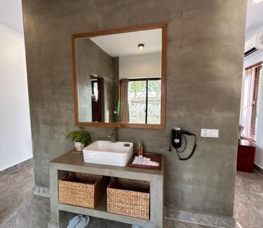 Siem Reap House | Monthly Pool Bungalow with Fast WIFI - Weekly Serviced