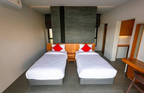 Nong Ya Plong Hotel | Montoro Resort