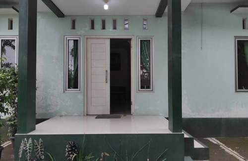 Pakem House | Motel ∙ 8 guests