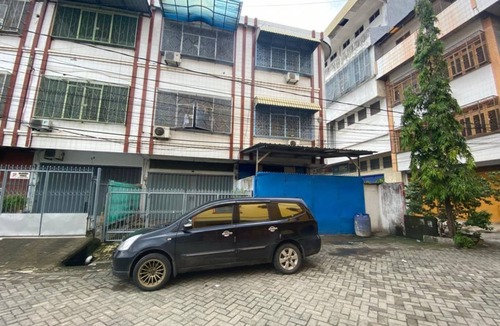 Makassar House | Motel ∙ 8 guests