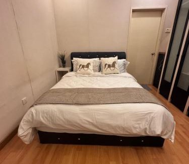 Taman Mount Austin House | Mount Austin JB 4BR Semi-D Corner 14pax Near AEON Tebrau