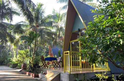 Giong Trom Bed & Breakfast | Mr Biker Ben Tre Homestay & Tours