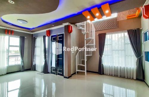 Sangir Hotel | MT Syariah Homestay Kerinci RedPartner