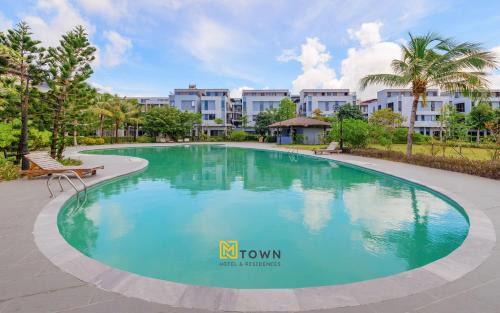 Duong To Hotel | MTown Hotel & Residences Phu Quoc - Long Beach Centre