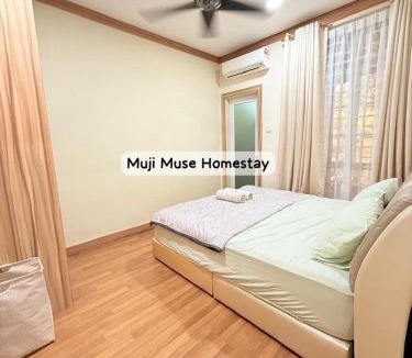 Gua Musang House | Muji Muse Homestay, 3 AIRCOND ROOMS