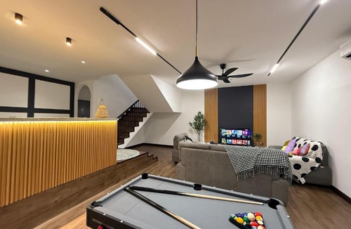 Kuantan House | Mujito3 4BR 16PAX InTown, PoolTable, PS4, Netflix