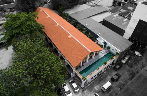 Chinatown Hotel | Muntri Grove