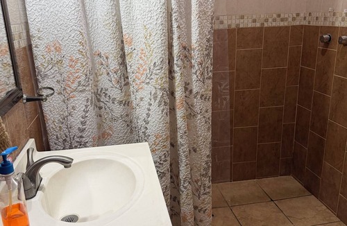 Ecatepec de Morelos House | Spacious two-story house with three bedrooms and two bathrooms in an excellent location.