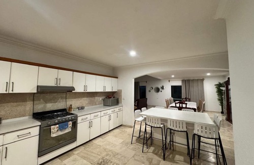 Lomas de Cocoyoc House | Luxury home for 25, Lomas de Cocoyoc, swimming pool, jacuzzi, private garden