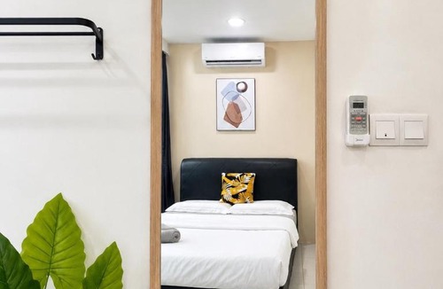 Pusat Komersil Lee Ling Apartment | N9-02 MetroCity Square Condominium-3R2B-9 Pax