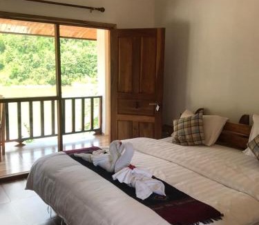 Nong Khiaw Hotel | Nam ou view villa
