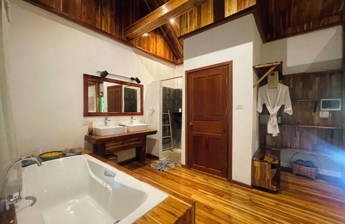 Luang Prabang House | Namkhan Suite - Luxurious Suite facing the river