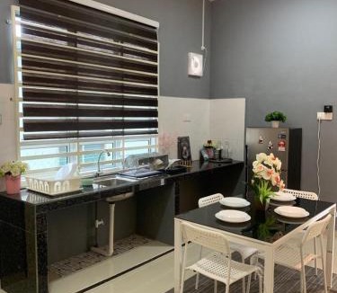 Kemaman House | Nana OWL Homestay A & B Roomstay C & D