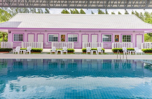 Khanong Phra Hotel | Napasawan Resort