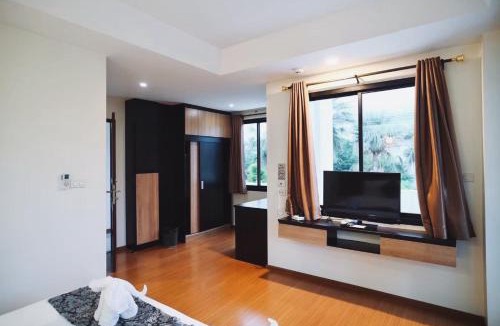Lop Buri Hotel | Narai Iyara Palace