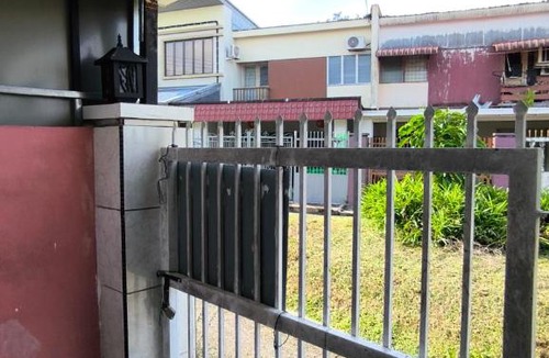 Kuching Hostel | Natol Homestay - Kenyalang Park