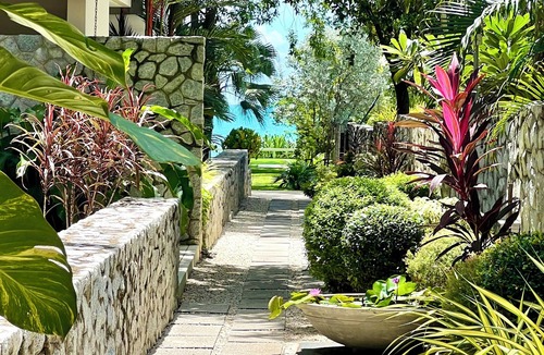 Bang Sare Villa | Natural Villas - Front Beach Luxury 3 bedrooms Villa Private pool Na Jomtien
