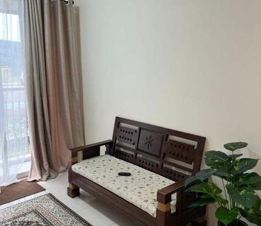 Ijok Apartment | Nawra Musllim Homestay Puncak Alam - Close to UiTM