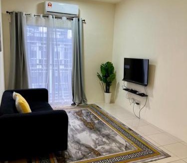Ijok Apartment | Nazhan Homestay Puncak Alam with Swimming Pool Musllim Only