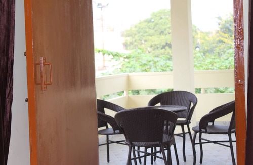 Lanka House | Neerja Guest House, super closer to Assi Ghat and famous temples