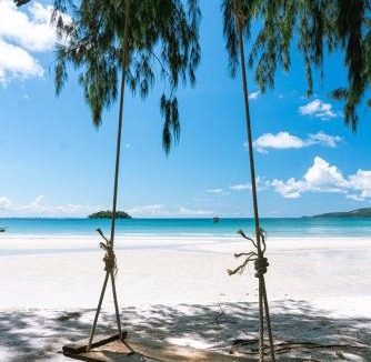 Koh Rong Hostel | Nest Beach Club