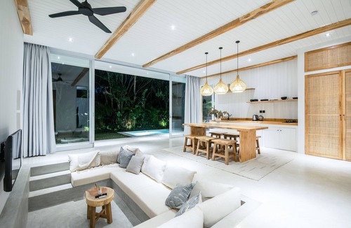 Pecatu Villa | New 2br villa 4mins to Bingin beach