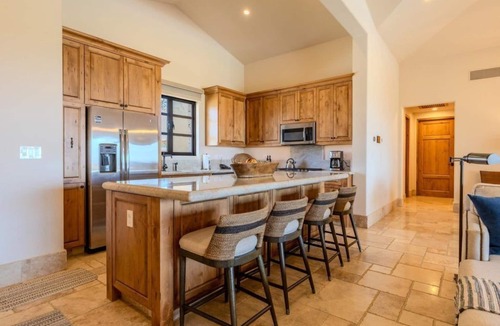 Cabo San Lucas House | NEW 4-Bedroom Oversized Casita with Pool/Jacuzzi, sleeps 10, spectacular golf