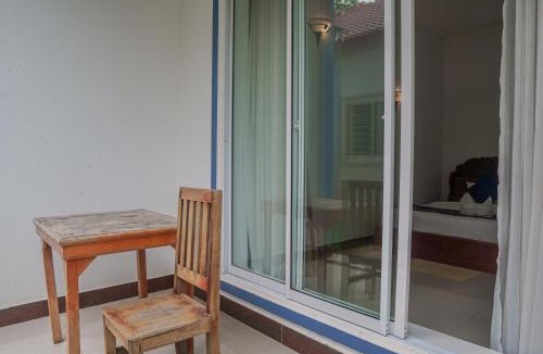 Krong Kaeb House | New Dragon Inn Guest House