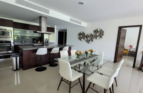 Puerto Juarez Condo | New Listing! Beautiful Condo with accesss to private beach