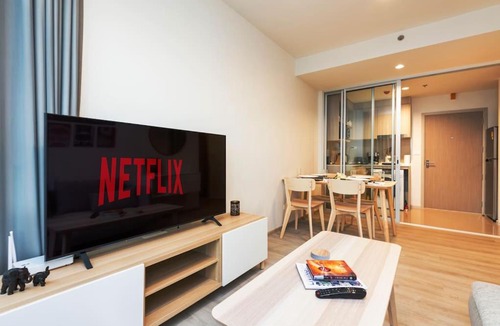 Bang Phlat Apartment | NEW*Luxury 2BR Apartment Riverview-Netflix-MRT*3TV