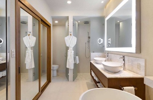 Downtown San Jose del Cabo Resort | New Year Luxury 2BR3BA Suite Villa La Valencia in Los Cabos