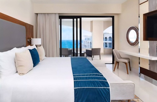 Juarez Resort | Newly-built luxury Cabo resort, gorgeous beach, 1, 2 & 3 bedrooms available.