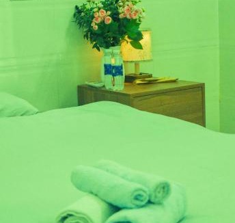 Tu Nghia House | Ngôi nhà bên cạnh bãi biển, NỒM HOME
