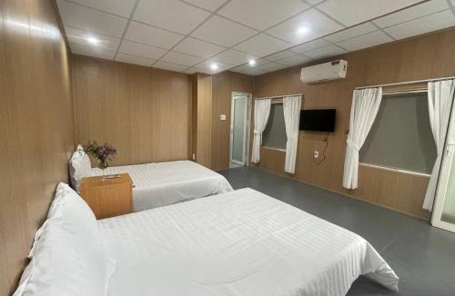Chau Duc Hotel | Nhà Bên Đồi - The Hill House