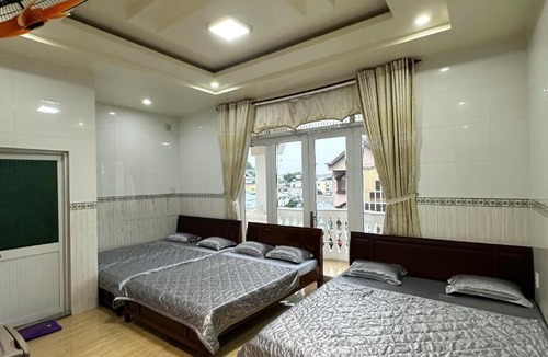 Nui Sam Hotel | Nhà Nghỉ Kim Chi - Trung tâm Miếu Bà Núi Sam