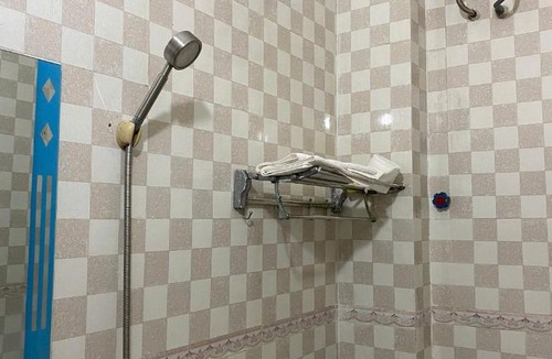 Đuc Thinh Hotel | Nhà Nghỉ Long Lưu