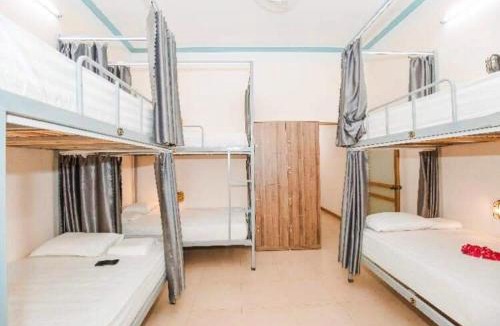 Ha Giang Hostel | Nhi's House & Safari -Motorbike Rental-Tour