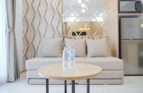 Mampang Prapatan Apartment | Nice and Comfortable 2BR at Samara Suites Apartment By Travelio