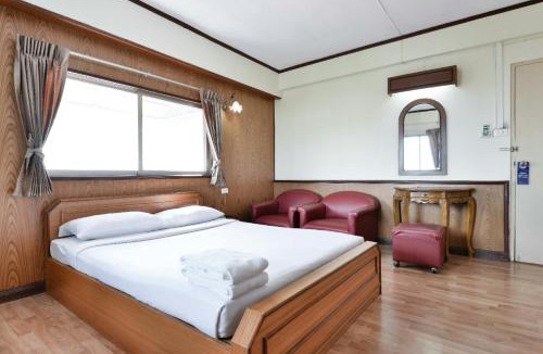 Phaya Thai House | Nice Palace Hotel