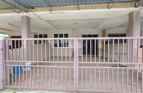 Kuala Terengganu House | NikNa Homestay Gong Badak
