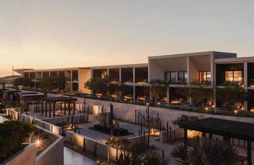 Los Cangrejos II y III Condo | Nobu Residences